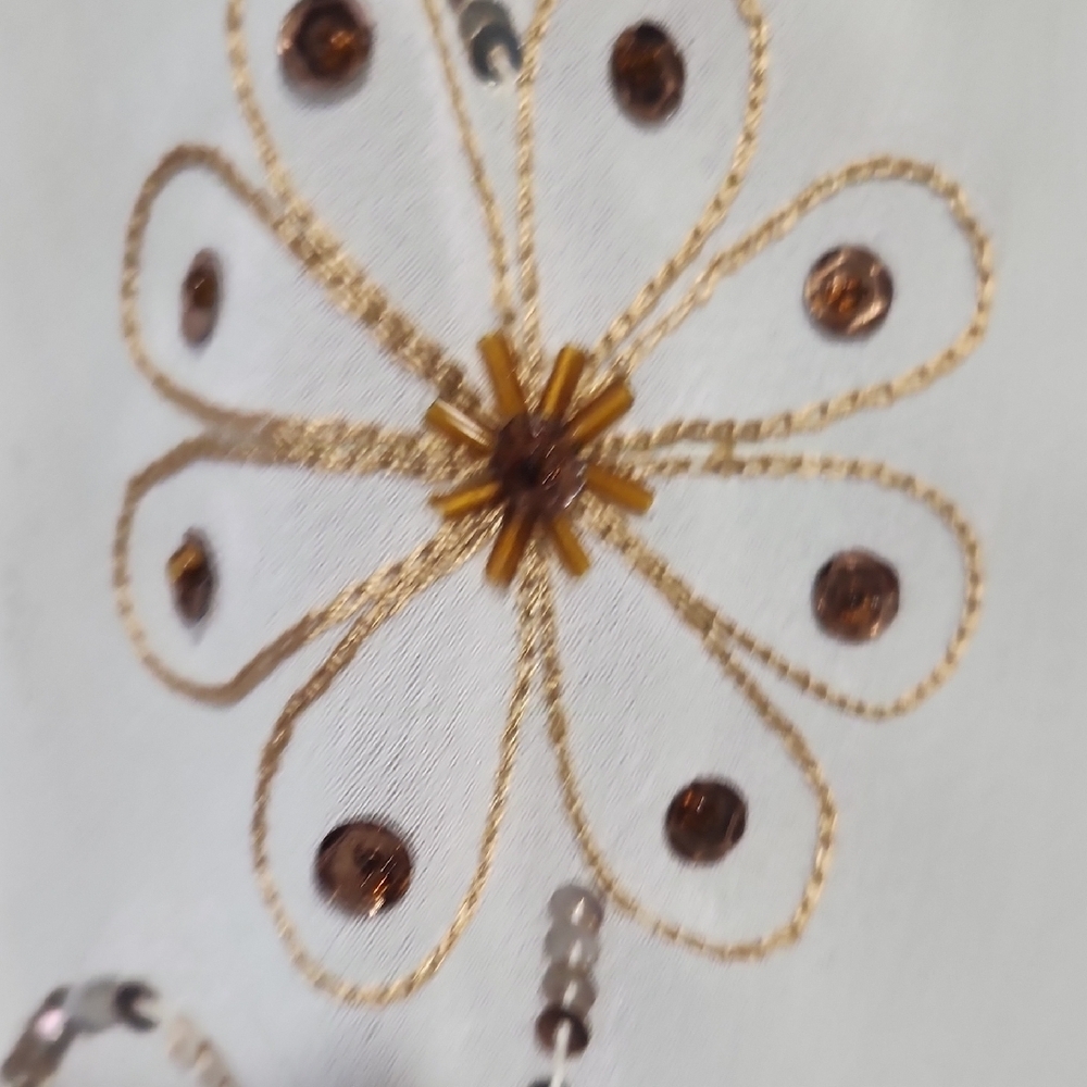Vintage Floral Embroidered Fringe Wrap Scarf EUC - Picture 3 of 5